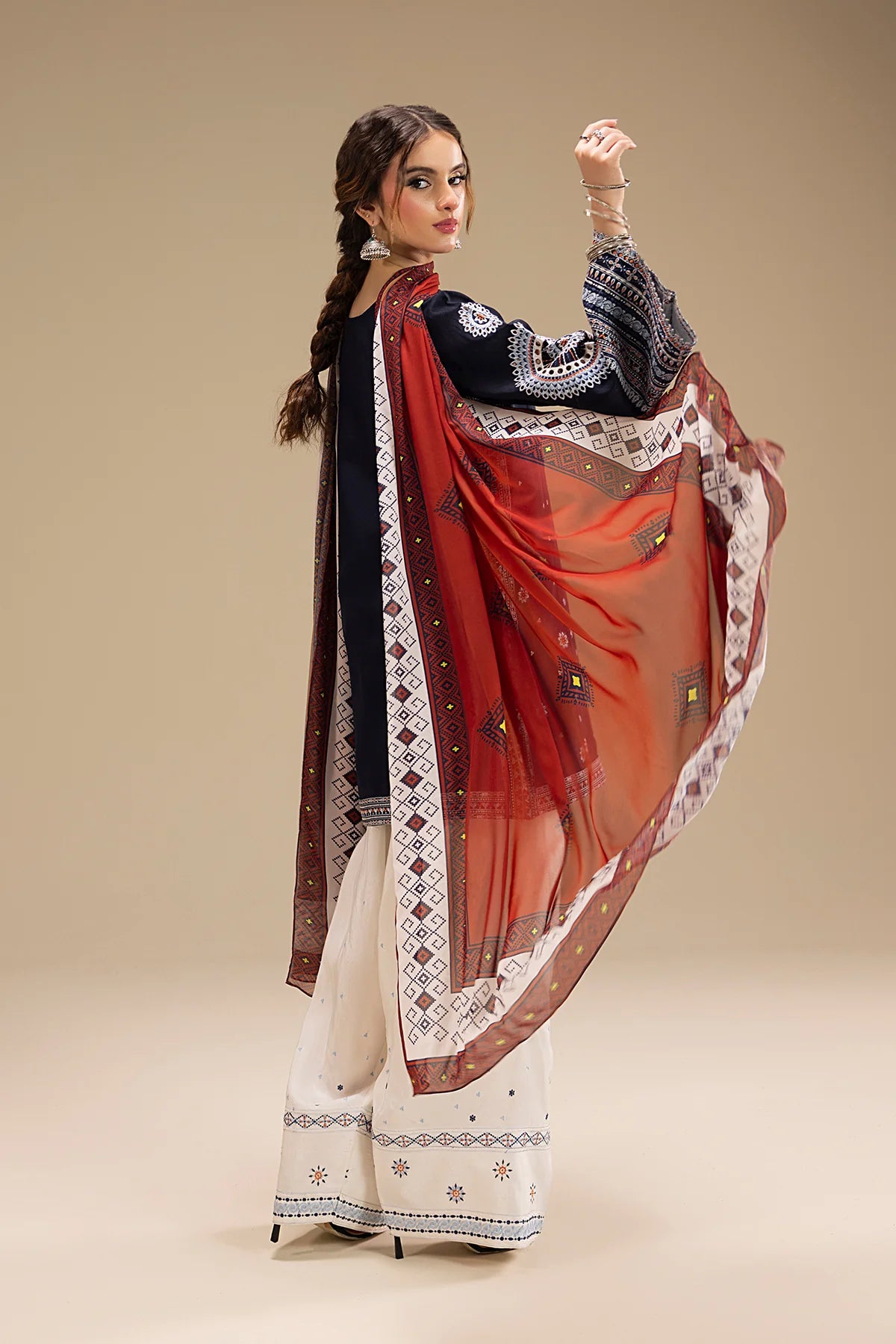 LAIBA - 3PC EMBROIDERED