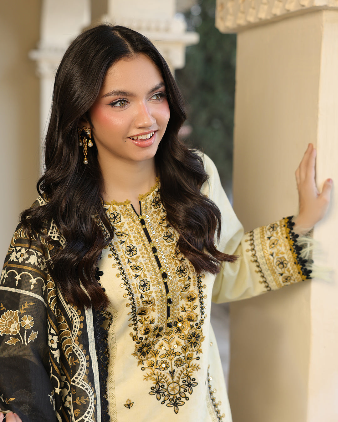 CREAMY  - 3PC EMBROIDERED