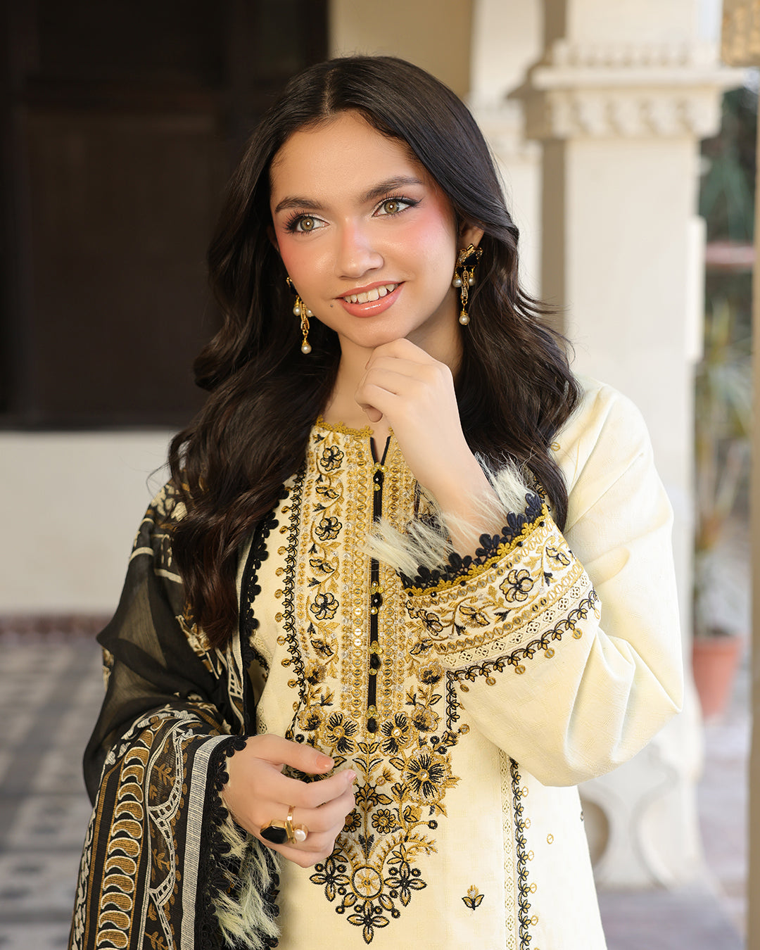 CREAMY  - 3PC EMBROIDERED