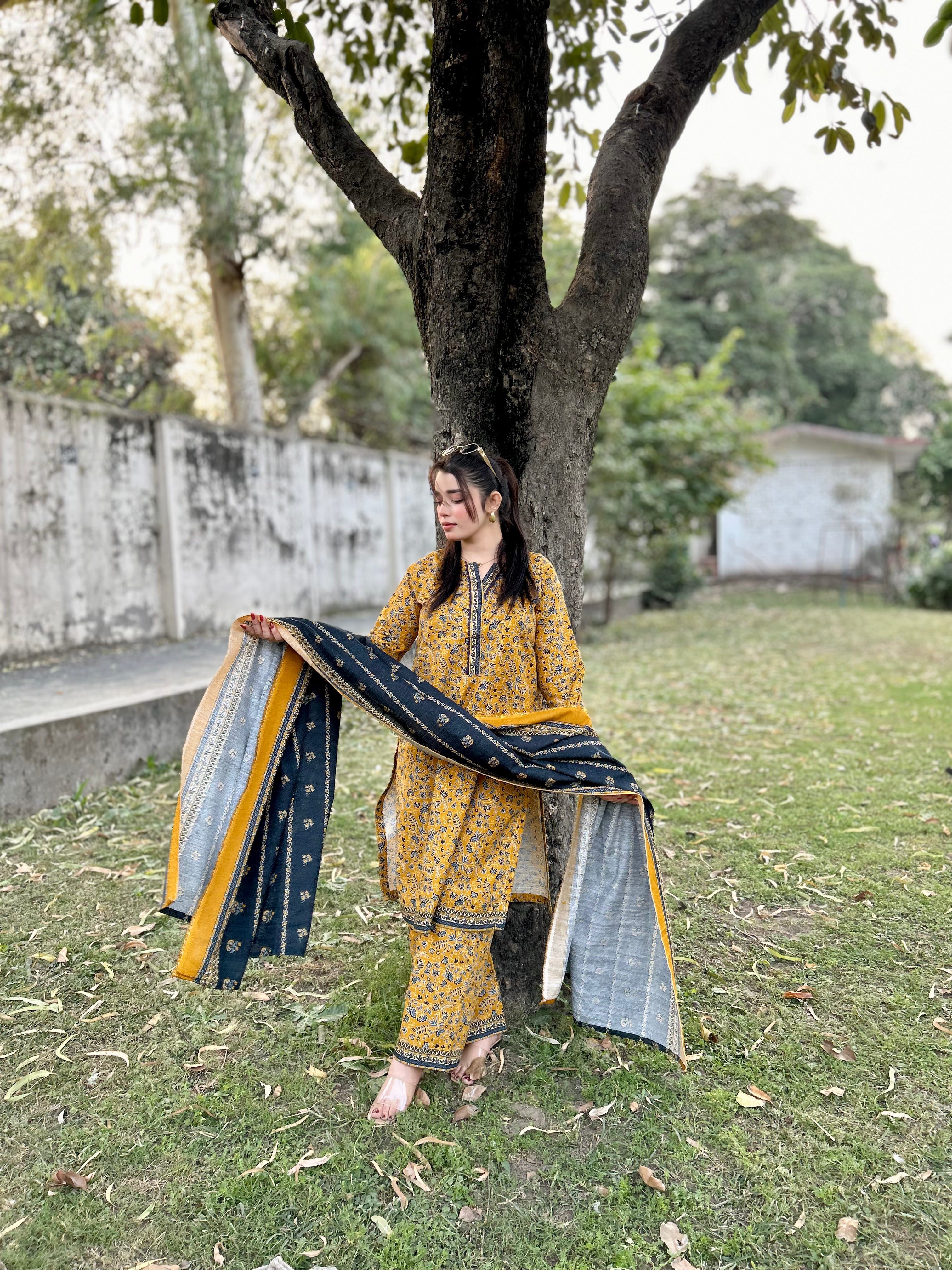 Bin Saeed Khaddar With Shawl 3-piece 01