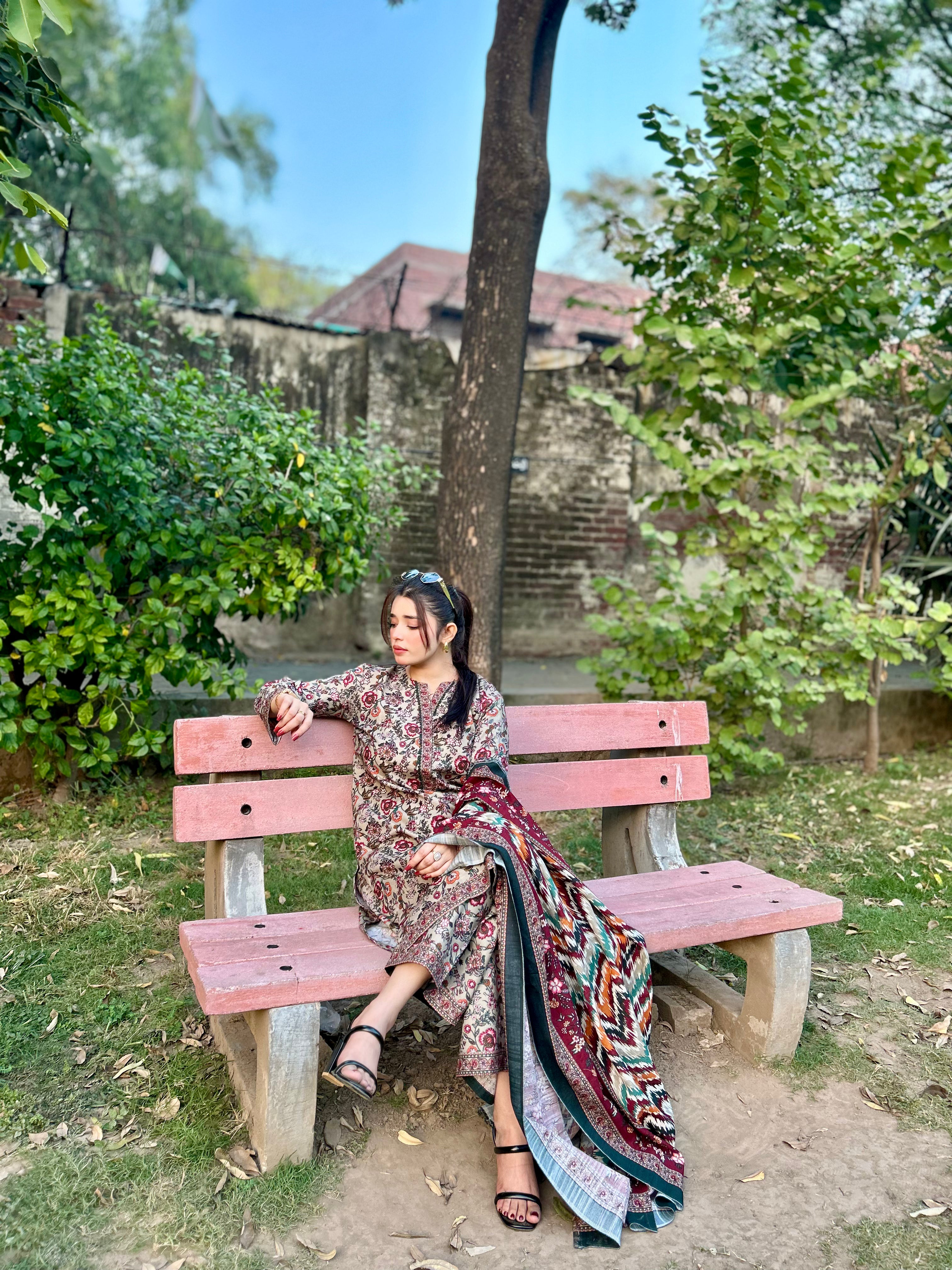 Bin Saeed Khaddar With Shawl 3-piece 02