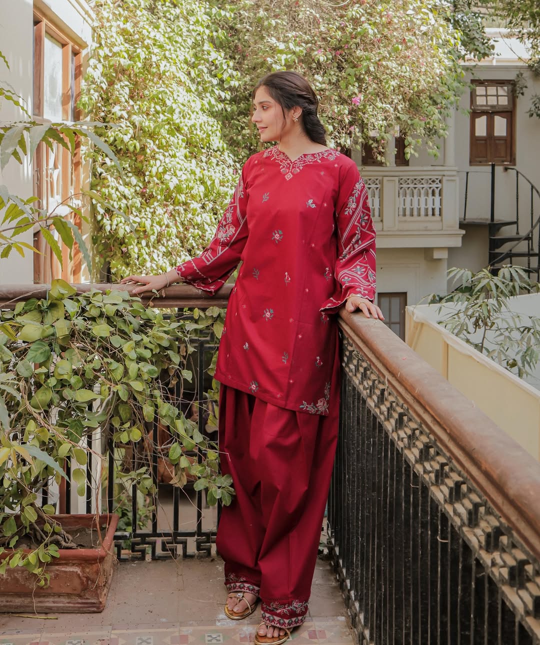 NISHA LAWN EMB CORD SETS ( FARSHI SHALWAR)